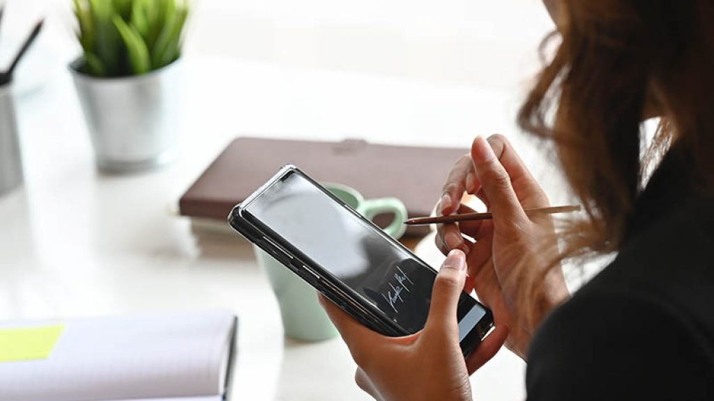 Signing Phone with Digital Signature